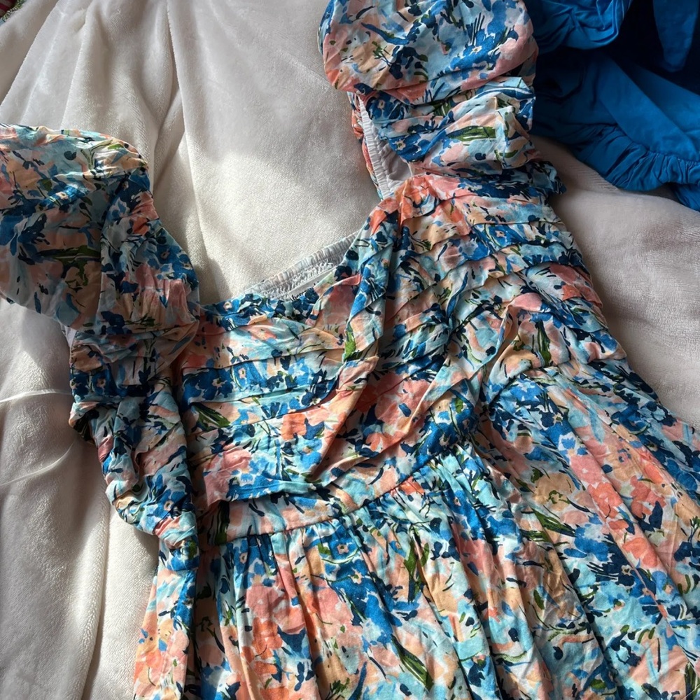 Abercrombie and fitch Floral Puff Sleeve top